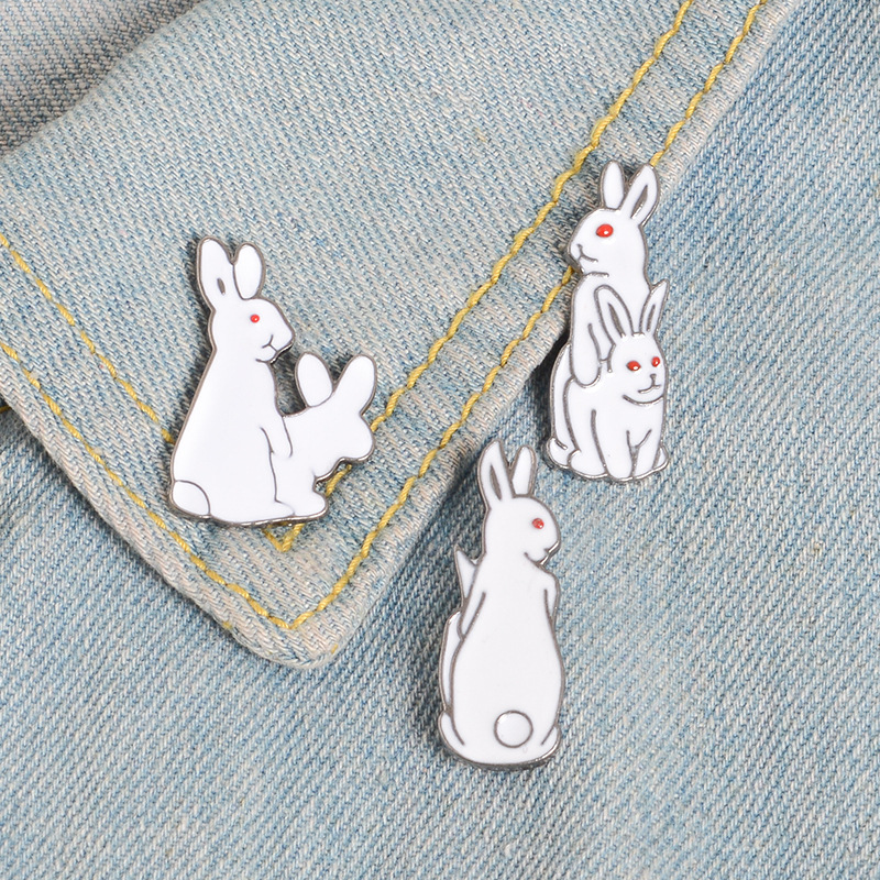 Bros Pin kartun hewan kelinci  - Embroidery Rabbit ulasan dan harga