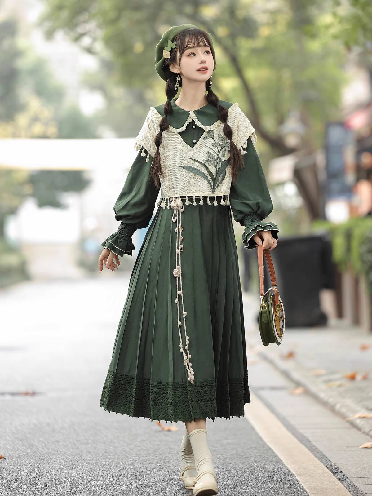Set Gaun Lolita Hijau Vintage  - Embroidery Dress ulasan dan harga