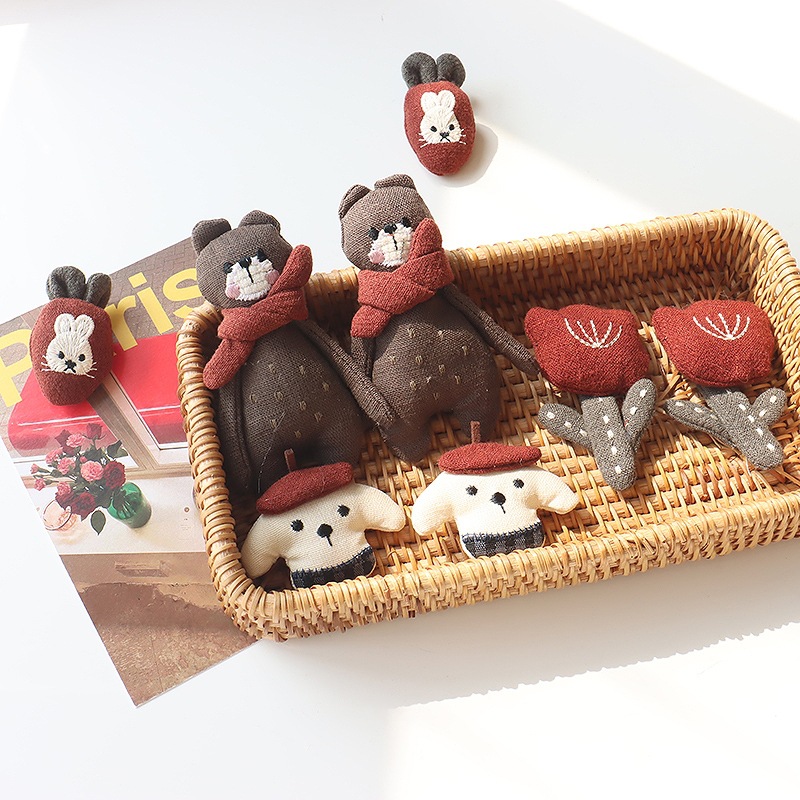 Bros Kelinci Syal Merah Beruan - Embroidery Rabbit ulasan dan harga