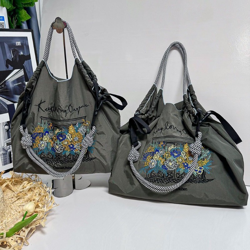 Tas Selempang Nilon Kapasitas  - Embroidery Paper ulasan dan harga
