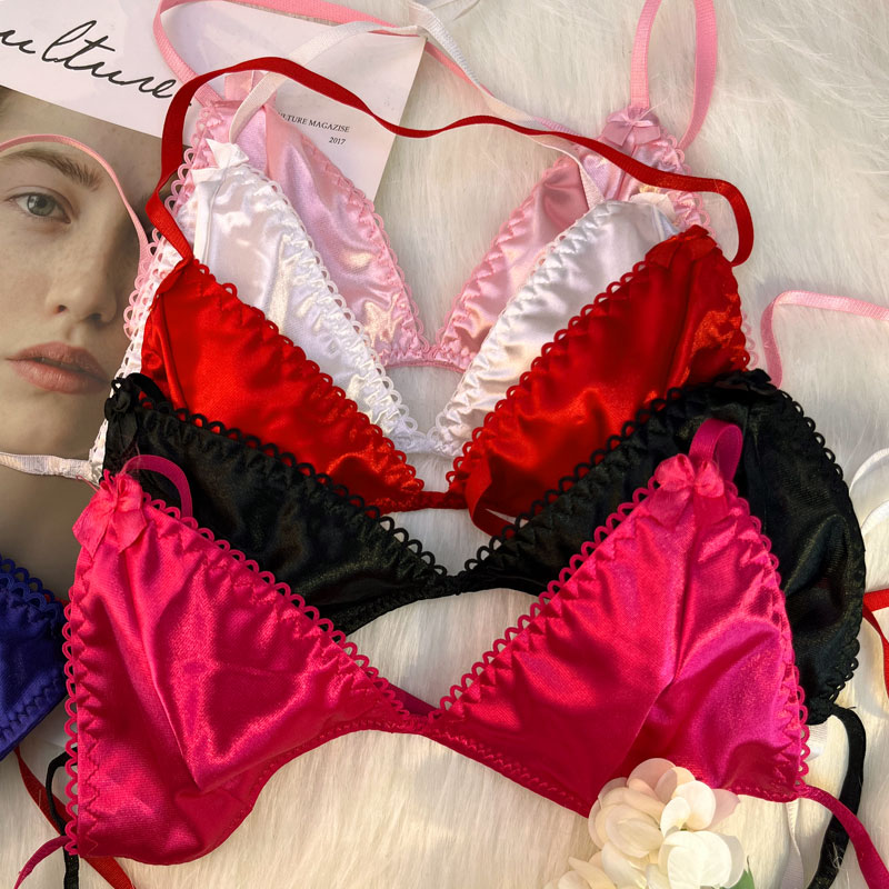 Set Bra Segitiga dan G-string  - Embroidery Name ulasan dan harga