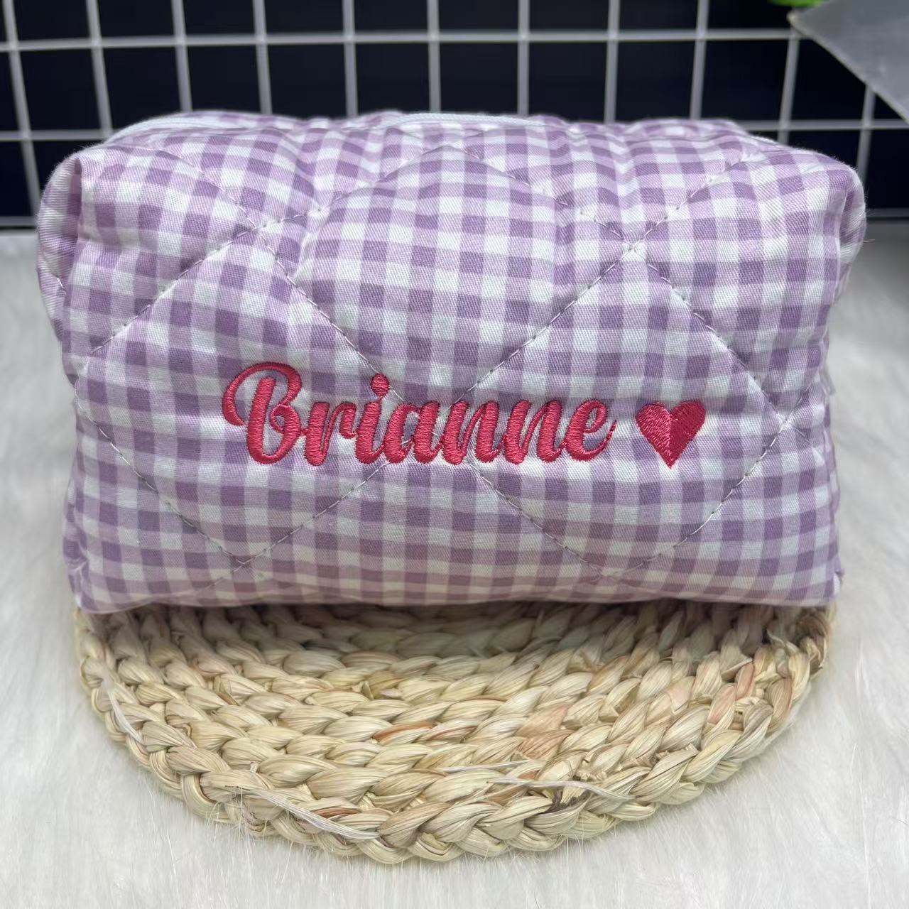Tas Kosmetik Bergaris Kapasita - Embroidery Name ulasan dan harga